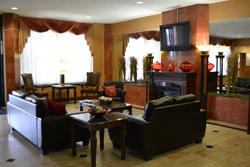 Ramada By Wyndham Newburgh/West Point Hotel Buitenkant foto