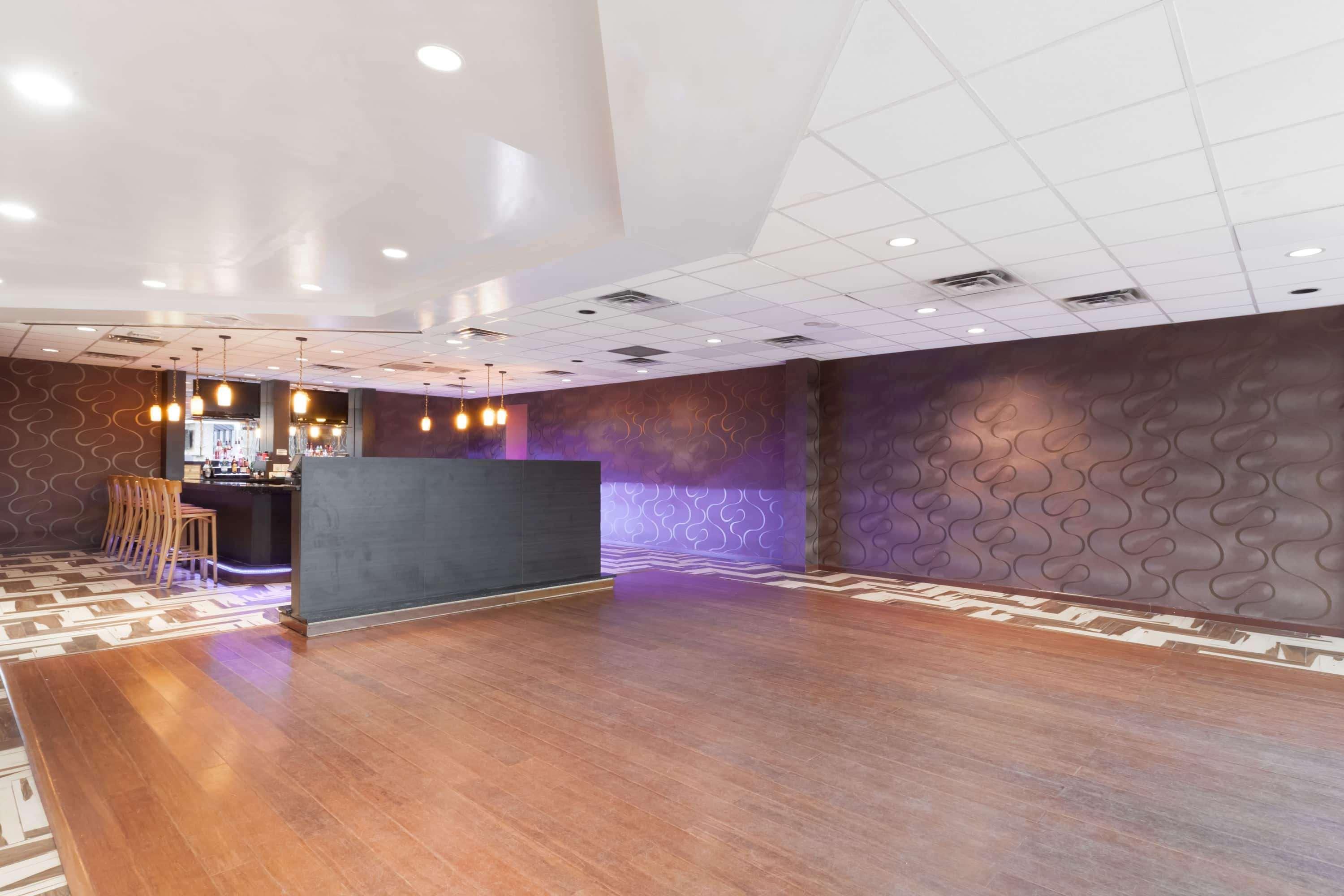 Ramada By Wyndham Newburgh/West Point Hotel Buitenkant foto