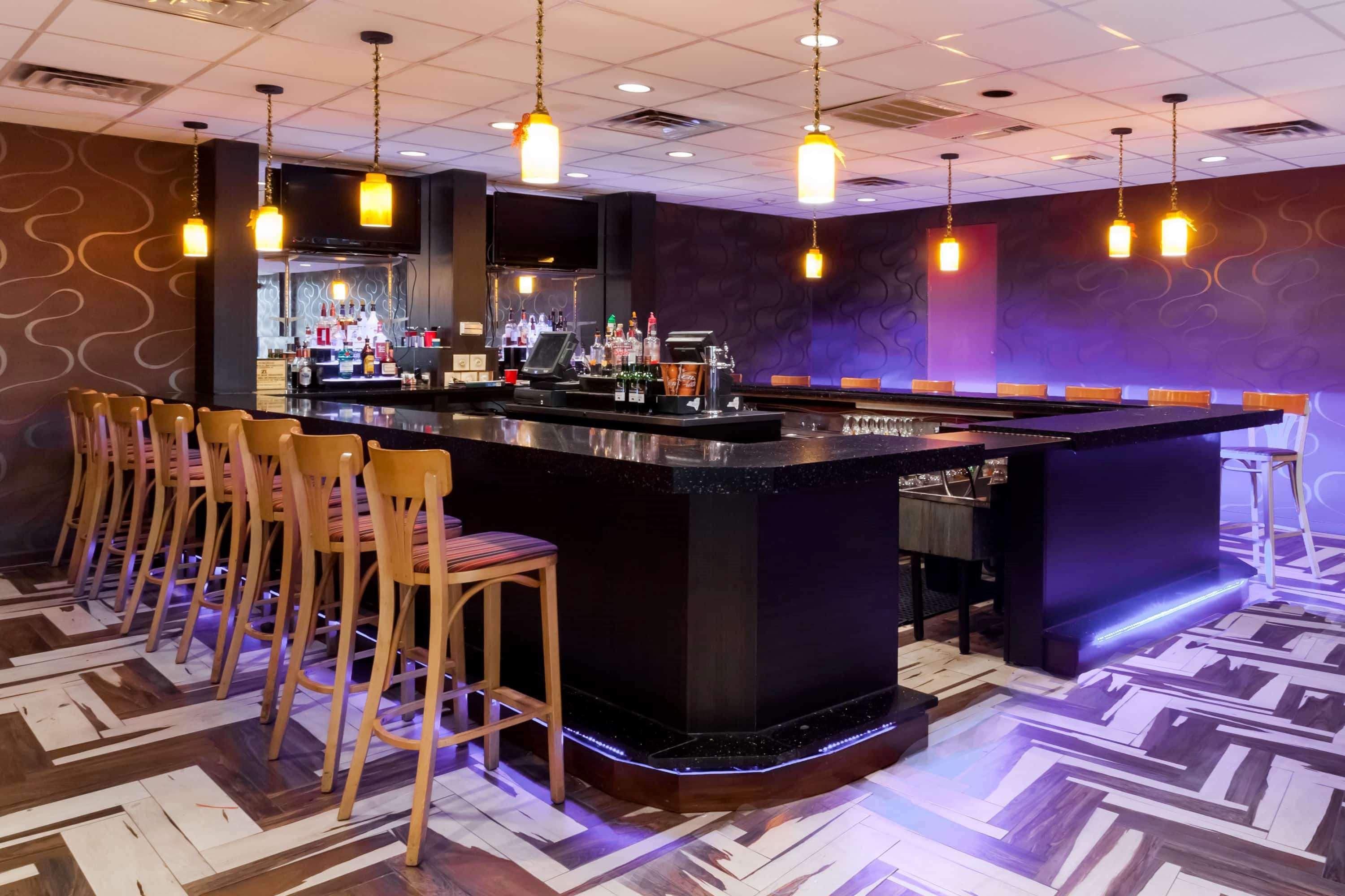 Ramada By Wyndham Newburgh/West Point Hotel Buitenkant foto